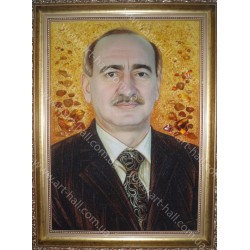 Портрет из янтаря